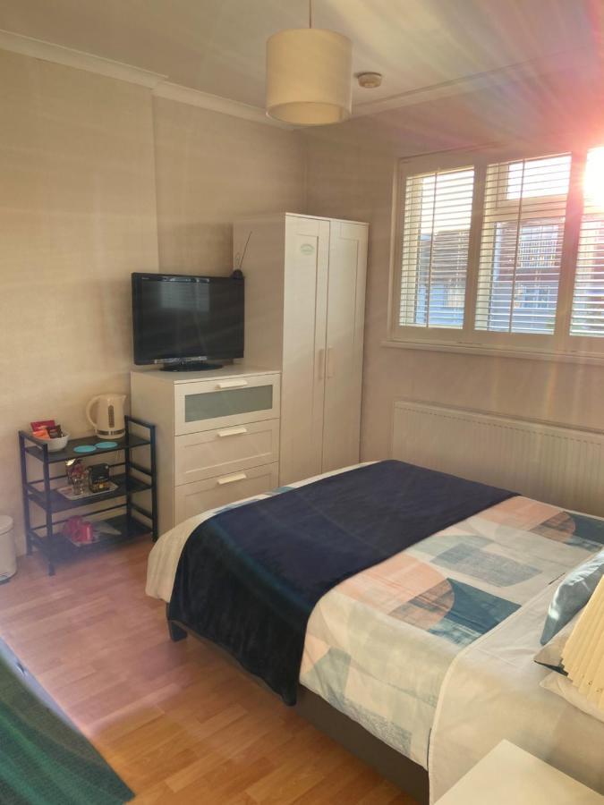 Streatham Common Bed & Breakfast London Bagian luar foto